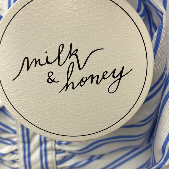 Milk & Honey halter top blue and white striped NWT size XS lightweight & cool - Picture 5 of 10